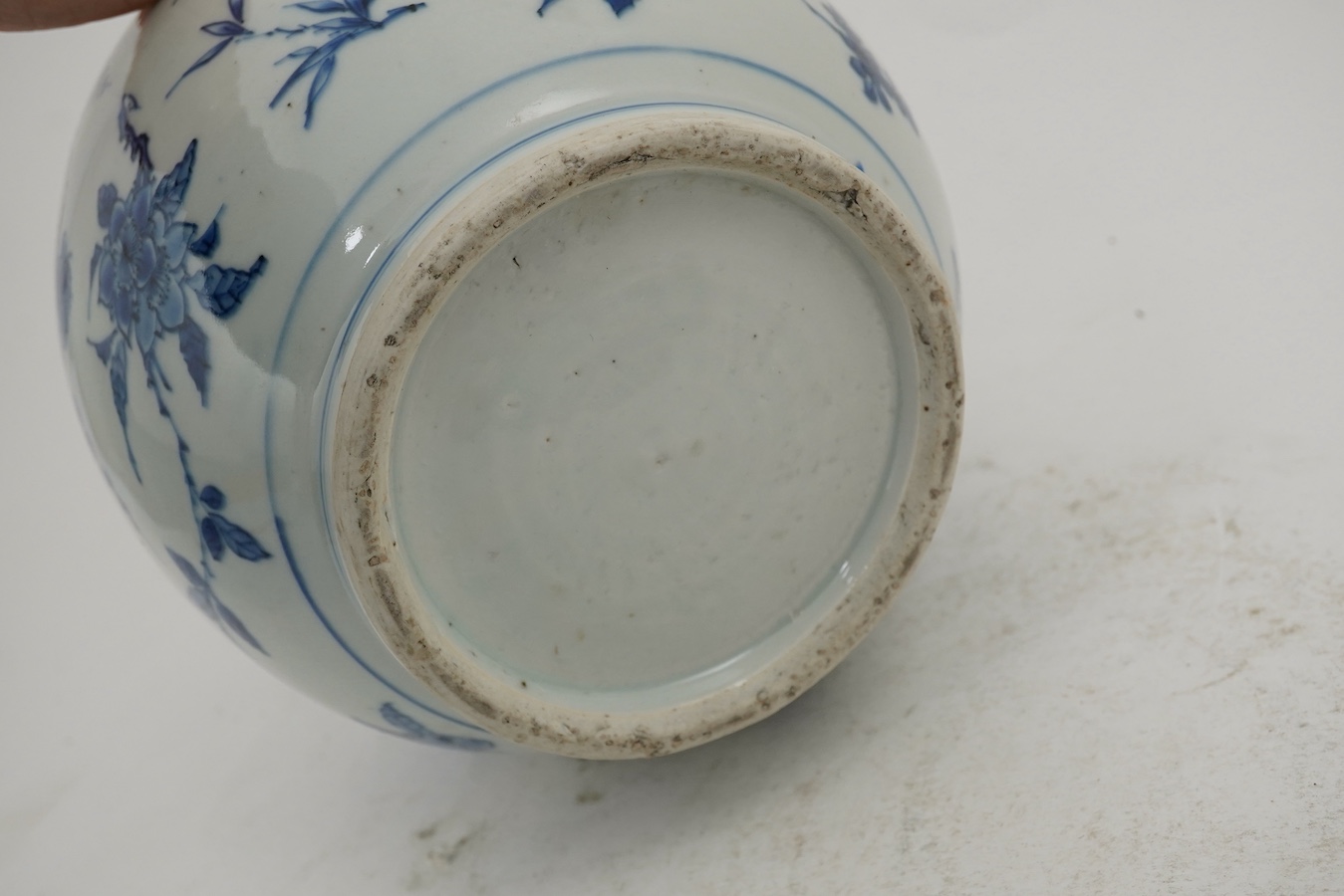 A large Chinese Transitional blue and white jar and cover, mid 17th century